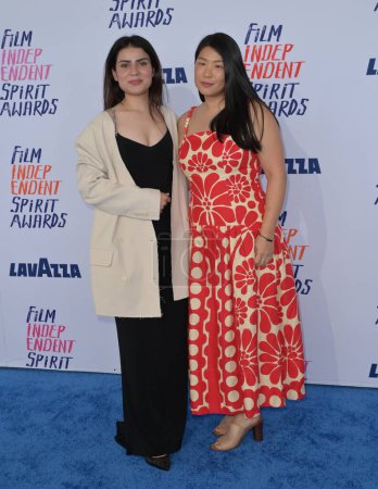 Téléchargez les photos : SANTA MONICA, États-Unis. 25 février 2024 : Anaita Wali Zada & Rachael Fung aux 2024 Film Independent Spirit Awards à Santa Monica - en image libre de droit