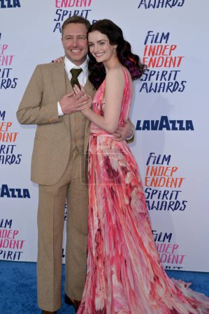 Téléchargez les photos : SANTA MONICA, États-Unis. 25 février 2024 : Chris Hardwick & Lydia Hearst aux 2024 Film Independent Spirit Awards à Santa Monica - en image libre de droit