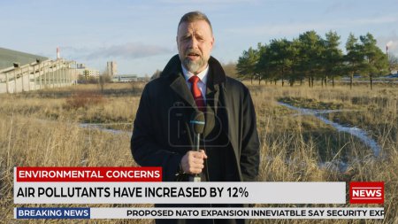 TV News Live Report : Ancre Correspondant fait rapport segment sur l'environnement ordures, déchets toxiques, écologie, environnement Entretien avec préoccupé