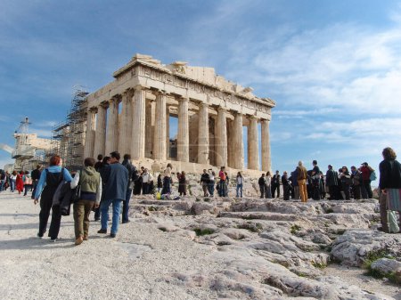 Téléchargez les photos : Le temple du Parthénon sur l'Acropole Athénienne en Grèce. - en image libre de droit