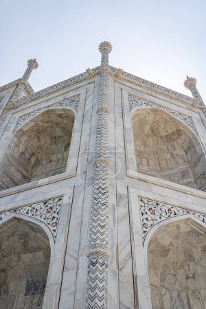 Belle conception en pierre sur le mur de Taj Mahal, Agra India