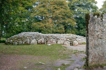 Téléchargez les photos : Ancien monument Clava Cairns en Écosse - en image libre de droit