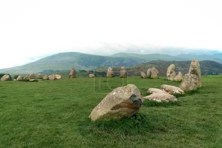 Téléchargez les photos : Ancien château Rigg Stone Circle près de Keswick en Cumbrie, Lake District - en image libre de droit