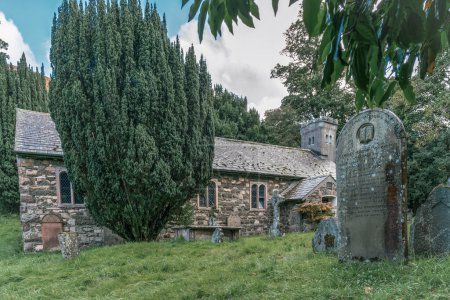 Téléchargez les photos : St Johns dans l'église de Vale et cimetière, Cumbria, Lake District - en image libre de droit