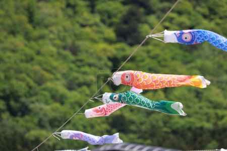 Foto de Koinobori voló en el cielo durante el día de los niños en Japón - Imagen libre de derechos