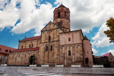 Téléchargez les photos : L'église paroissiale romane Saint-Pierre-et-Paul, Rosheim, Bas-Rhin, Alsace, France - en image libre de droit
