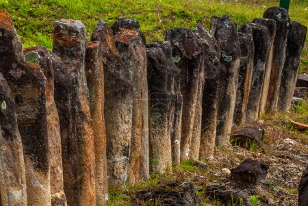 Este monumento lítico, compuesto por 30 columnas talladas en piedra, se ha convertido en uno de los espacios más intrigantes de la región. El Infiernito, como también lo llamaban los españoles, debido a la forma fálica de las columnas, es un precolombino de 2200 años de antigüedad.