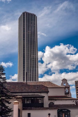 Photo for Bogota, the capital of Colombia, has become an epicenter of modern architecture in recent years. These new buildings not only represent architectural advances, but also reflect the vibrant identity of the city. Discover how these structures have rede - Royalty Free Image