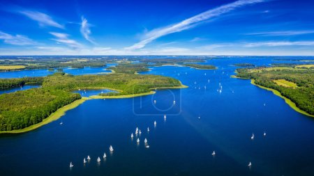 Vista aérea de Masuria, la tierra de los mil lagos