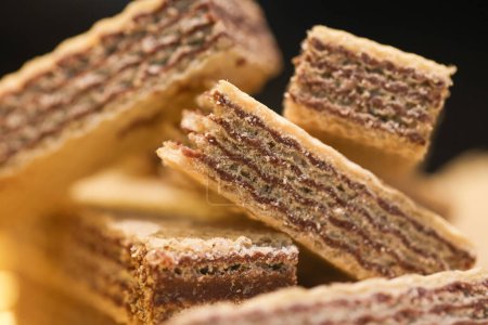 Téléchargez les photos : Vue rapprochée de délicieuses gaufres au chocolat - en image libre de droit