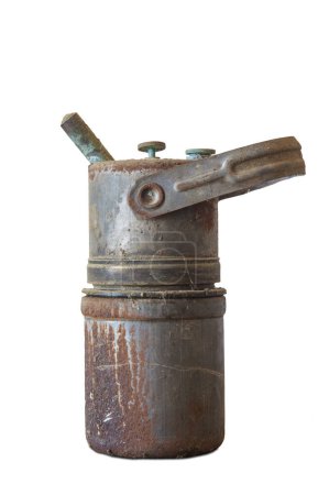 Foto de Vieja lámpara de carburo oxidado. Lámparas de gas acetileno. Aislado sobre blanco - Imagen libre de derechos