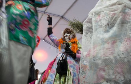 Foto de Montanchez, España - 18 de febrero de 2023: El Carnaval de Jurramacho de Montanchez. Fiesta rural tradicional de Cáceres, Extremadura - Imagen libre de derechos