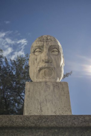 Téléchargez les photos : Buste Santiago Ramon y Cajal, sculpté par Federico Zambrano Domenech, 2021 - en image libre de droit