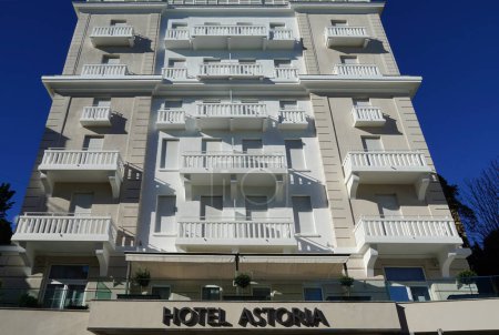 Téléchargez les photos : Opatija, Croatia, 14th January 2023. The white facade of the Astoria Hotel in the Croatian city of Opatija - en image libre de droit