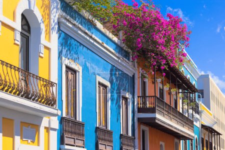 Téléchargez les photos : Porto Rico architecture coloniale colorée dans le centre historique de la ville. - en image libre de droit