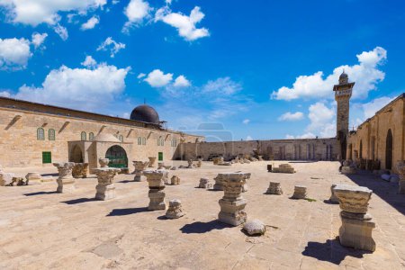 Téléchargez les photos : Jérusalem, Sanctuaire islamique Mosquée Al Aksa situé dans la vieille ville sur le Mont du Temple près du mur occidental. - en image libre de droit