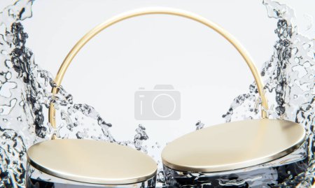 Foto de Podio blanco y salpicaduras de agua sobre fondo blanco. - Imagen libre de derechos
