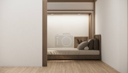 Leeres Zimmer im japanischen Stil mit Holzbett, weißer Wand und Holzwand eingerichtet.