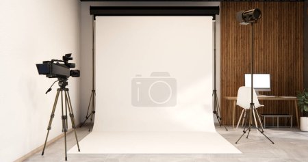 Foto de Cámara de estudio Modern Film Studio con pantalla blanca en blanco. - Imagen libre de derechos