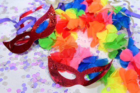Téléchargez les photos : Carnival mask props confetti brazilian party carnival costume of joy fest - en image libre de droit