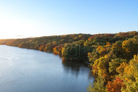 View from Eagle Cliff Overlook at Starved Rock State Park on a sunny Fall morning.