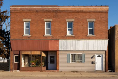 Téléchargez les photos : Oglesby, Illinois - United States - February 19th, 2023: Downtown building and storefront in Oglesby, Illinois, USA. - en image libre de droit