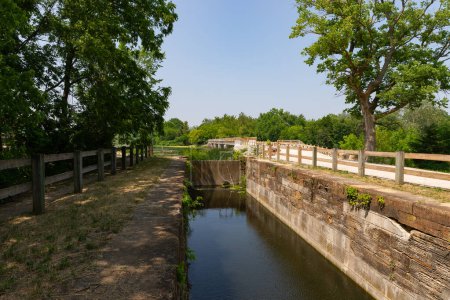 Téléchargez les photos : Écluse numéro 8 sur l'historique I et M Canal à Channahon State Park. Channahon, Illinois, États-Unis. - en image libre de droit