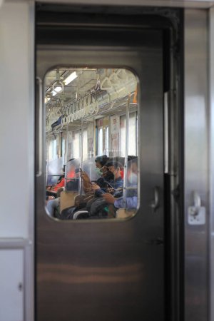 Foto de Interior Yakarta tren ligero de tránsito - Imagen libre de derechos