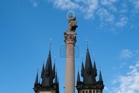 Téléchargez les photos : Célèbre Place de la Vieille Ville à Prague, République Tchèque sur Juillet 27, 2022. - en image libre de droit