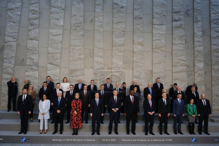 Foto de NATO Secretary General Jens Stoltenberg poses with NATO Defence ministers for a family picture on the second day of a meeting at the NATO headquarter in Brussels, Belgium 15, 2023. - Imagen libre de derechos