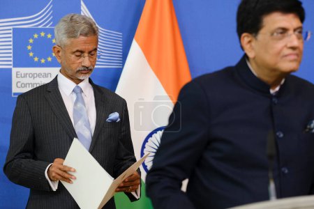 Téléchargez les photos : Le ministre indien des Affaires étrangères S. Jaishankar s'adresse aux médias lors d'une conférence de presse sur le Conseil du commerce et de la technologie UE-Inde au siège de l'UE à Bruxelles, en Belgique, le 16 mai 2023 - en image libre de droit