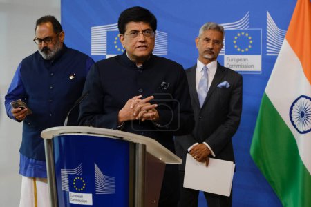 Téléchargez les photos : Le ministre indien du Commerce et de l'Industrie Piyush Goyal s'adresse aux médias lors d'une conférence de presse sur le Conseil du commerce et de la technologie UE-Inde au siège de l'UE à Bruxelles, en Belgique, le 16 mai 2023 - en image libre de droit
