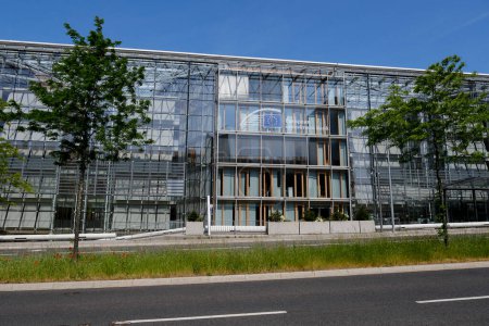 Téléchargez les photos : Vue extérieure du siège de la Banque européenne d'investissement (BEI) à Luxembourg le 2 juin 2023. - en image libre de droit