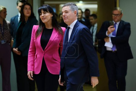 Photo for Paschal Donohoe ,Minister for Finance arrives to attend in a meeting of Eurogroup Finance Ministers, at the European Council in Brussels, Belgium on Nov. 8, 2023. - Royalty Free Image