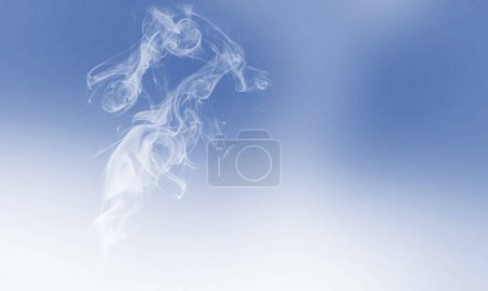 Téléchargez les photos : Belle fumée de rêve abstraite fond romantique pour les affiches de fête et les dépliants. - en image libre de droit