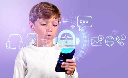 Téléchargez les photos : Child boy with smartphone and bot helpdesk hologram hud, glowing social network icons. Concept of artificial intelligence and mobile app - en image libre de droit