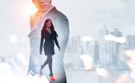 Foto de Businesswoman and businessman working together, dreaming and pensive look. Double exposure with New York cityscape. Concept of conference and teamwork. - Imagen libre de derechos