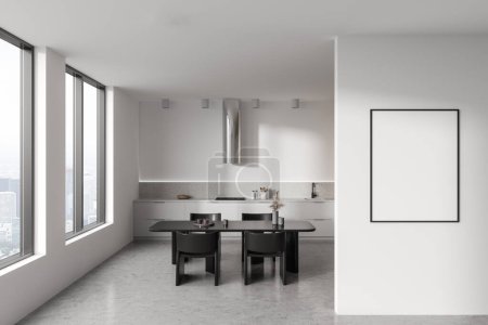 Téléchargez les photos : Intérieur de cuisine maison blanche avec table à manger et chaises noires, espace de cuisson avec étagères et hotte. Fenêtre panoramique sur les gratte-ciel de Paris. Maquette affiche vierge sur partition. rendu 3D - en image libre de droit