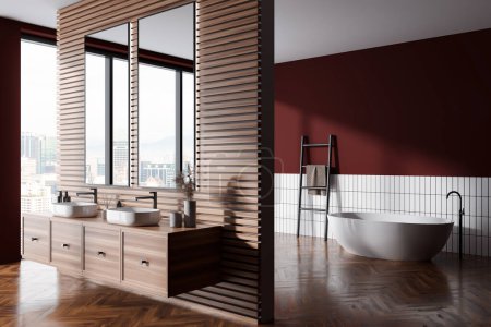 Téléchargez les photos : Coin de la salle de bain élégante avec des murs rouges et en bois, plancher en bois, double lavabo confortable et baignoire blanche confortable en arrière-plan. Rendu 3d - en image libre de droit