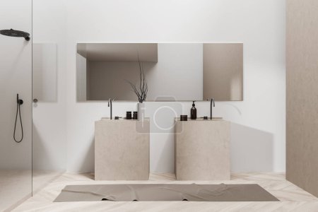 Foto de Interior del baño blanco con lavabo doble y espejo grande, toalla de pie en suelo de madera. Ducha y accesorios de hotel con decoración. Renderizado 3D - Imagen libre de derechos