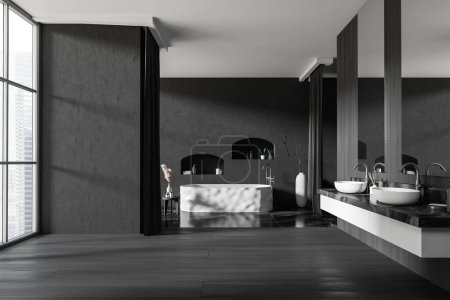 Téléchargez les photos : Intérieur de salle de bain moderne avec double lavabo et baignoire avec accessoires de bain, fenêtre panoramique sur Singapour vue sur la ville. Copier l'espace mur vide. rendu 3D - en image libre de droit