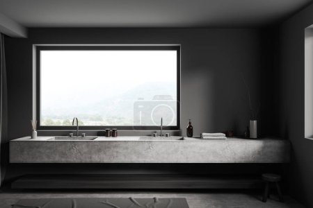 Téléchargez les photos : Intérieur salle de bain sombre avec double lavabo et fenêtre panoramique, tapis sur sol béton gris. Pont avec accessoires de bain de l'hôtel. rendu 3D - en image libre de droit