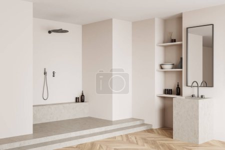 Foto de Interior del baño blanco con lavabo y espejo, vista lateral, ducha en el podio. Estante con accesorios de baño y decoración, piso de madera. Renderizado 3D - Imagen libre de derechos