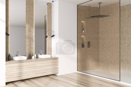 Téléchargez les photos : Vue d'angle sur l'intérieur lumineux de la salle de bain avec deux miroirs, douche derrière la cloison, lavabos, murs blancs, parquet en chêne, étagères sous le robinet, savon liquide. Rendu 3d - en image libre de droit