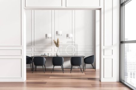 Foto de Interior de la sala de estar blanca con mesa y sillas en el suelo de madera, área de reunión con decoración y lámparas. Ventana panorámica sobre rascacielos. Renderizado 3D - Imagen libre de derechos