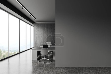Téléchargez les photos : Intérieur de bureau sombre avec chaises et ordinateur portable sur la table en rangée, sol en béton gris. Espace de coworking minimaliste avec fenêtre panoramique sur la campagne. Maquette partition murale vide. rendu 3D - en image libre de droit