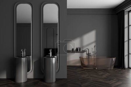 Téléchargez les photos : Dark hôtel studio intérieur avec double lavabo et baignoire, plancher de bois franc. Zone de couchage en miroir réfléchissant et fenêtre. Maquette de mur d'espace de copie. rendu 3D - en image libre de droit