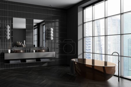 Foto de Estudio interior negro con bañera, vista lateral, lavabo doble y zona de dormitorio en suelo de madera. Ventana panorámica de la ciudad de Singapur. Renderizado 3D - Imagen libre de derechos
