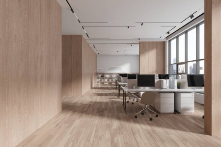 Foto de Interior de coworking de madera con sillones de oficina en fila y ordenador PC en el escritorio, piso de madera. Elegante zona de trabajo con estante y ventana panorámica en los rascacielos de Nueva York. Renderizado 3D - Imagen libre de derechos
