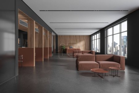 Foto de Dark office bank interior con zona de estar y sofá, espacio de consulta y recepción con ordenador PC, ventana panorámica de los rascacielos de Nueva York. Renderizado 3D - Imagen libre de derechos